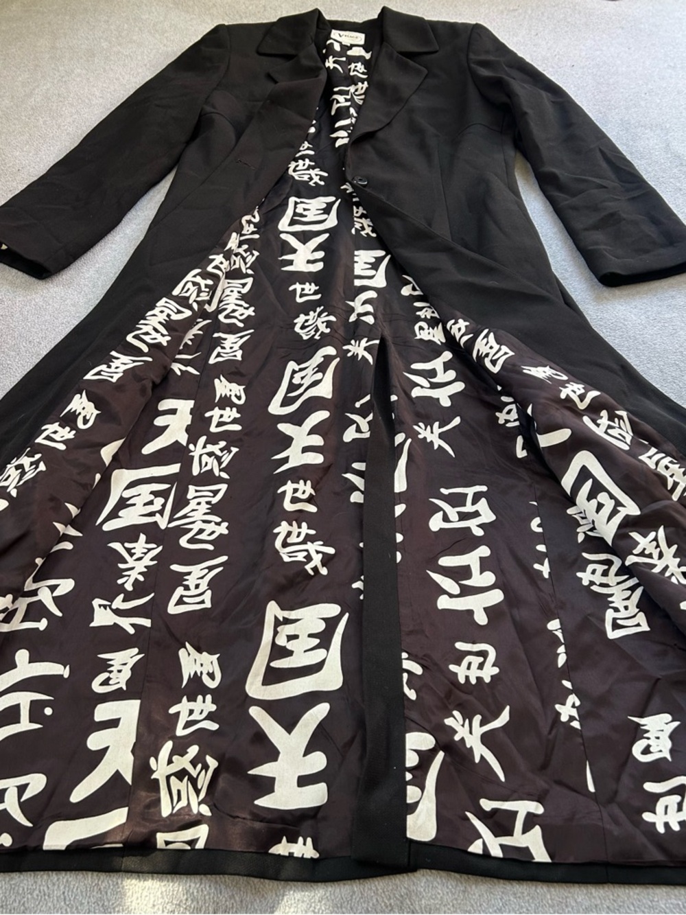 Vintage Y2K Visage’ Long Black Duster Coat Asian Print AOP Lining Made In USA 10